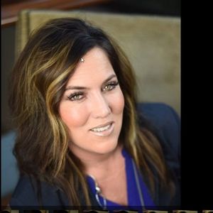 Meet your Posher, Sabrina